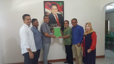 PKB Terima Berkas Bacalon Gubernur Riza Falepi