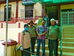 Kader PKS Bekerjasama dengan Satgas Covid-19 “Sterilkan” Mesjid Ishlah Pariangan