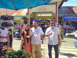 Blusukan ke Pasar, Indra Carti Cawagub Sumbar Dengar Curhatan Pedagang