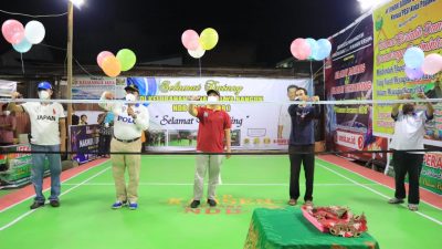 Ketua DPRD Kota Payakumbuh Hamdi Agus Buka Open Turnamen Bulu Tangkis U-90 PB Kamsen di NDB