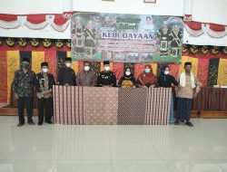 LPPM Unand Serahkan Contoh Design Motif Batik ke Dekranasda Sijunjung