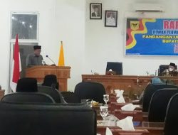 Fraksi Demokrat di DPRD Tanah Datar Berikan Pandangan Umum atas Ranperda