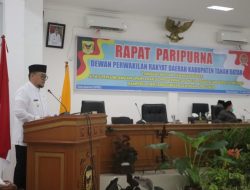 Bupati Tanah Datar Sampaikan LKPJ dan Usulkan 3 Ranperda ke DPRD Tanah Datar