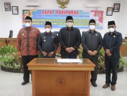 DPRD Tanah Datar Putuskan Ranperda tentang RPJMD Menjadi Perda