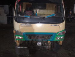 Kecelakaan Truk Berakhir Mengenaskan