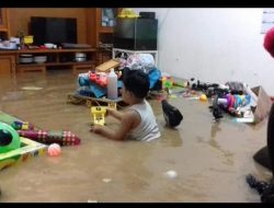 Padang Dikepung Banjir, Beberapa Wilayah Terendam