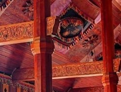 Mengenal Arsitektur ‘miring’ Istano Pagaruyung yang Bersahabat dengan Alam