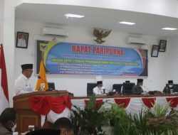 Bupati Tanah Datar Berikan Jawaban Terhadap Pertanyaan Anggota DPRD Terkait Ranperda