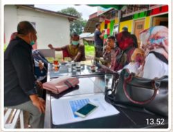 Tim Dinas Perpustakaan dan Arsip Kota Bukittinggi Dokumentasikan Manuskrip di Tanah Datar