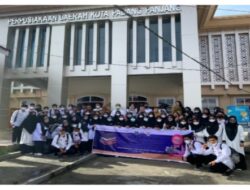 Study Lapangan Mahasiswa IPII IAIN Batusangkar Ke Kota Padang Panjang Sukses