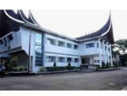 Pemkab Tanah Datar Belum Siap, Sidang KI Ditunda