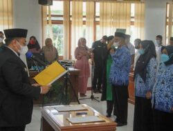Wabup Richi Aprian, SH, MH Lantik 6 Orang Pejabat Baru