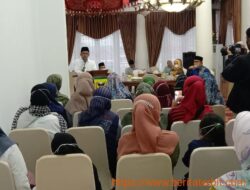 Bupati Eka Putra Buka Bersama dengan Petugas K3