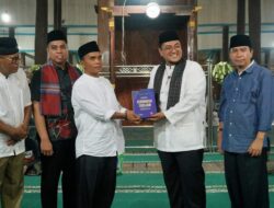 Wabup Richi Aprian Safari Ramadhan Khusus ke Masjid Raya Lima kaum