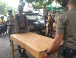 SatPol PP Kota Padang Tertibkan Pedagang yang Melanggar Perda