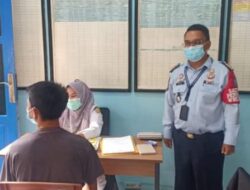 Warga Binaan Rutan Kelas IIB Batusangkar Dapatkan Layanan Pemeriksaan Kesehatan