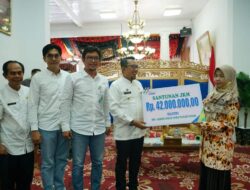 BPJS Serahkan Santunan dan Beasiswa Sebesar Rp. 138 Juta kepada Ahli Waris