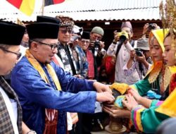 Festival ‘Tabek Ganggam’ Nagari Cubadak Resmi Dibuka Bupati Tanah Datar
