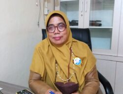 Inovasi Dukcapil dengan Bank Nagari, 600 Orang Anak di Tanah Datar Terima Kartu Kirana