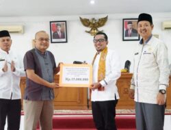 Bupati Tanah Datar Buka Rakor DAK Non Fisik dan Serahkan Bantuan Kelompok