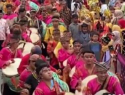 Pembukaan ‘Pandai Sikek Festival’ Meriah, Wabup Richi Aprian Berikan Sambutan