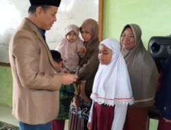 Luar Biasa,Legislator Dedi Irawan Salurkan Ratusan Beasiswa PIP di Kec. X Koto dan Batipuh