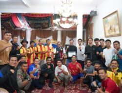 Bupati Tanah Datar Sambut Tim Sepak Bola Pemda Tanah Datar Setelah Menjuarai Pitalo Cup I