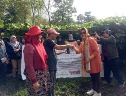 Alumni IPB Angkatan 14/1977 Berikan Ribuan Bibit Pohon Tua untuk Masyarakat Parambahan