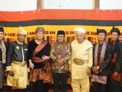 Bupati Eka Putra Hadiri Acara Malewakan Gala Datuak di Pagaruyung