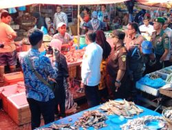 Bupati Eka Putra Sidak ke Pasar untuk Memastikan Ketersediaan Pangan