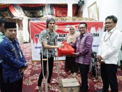 Kemensos RI Bantu 107 orang Disabilitas di Tanah Datar, Bupati Ucapkan terimakasih