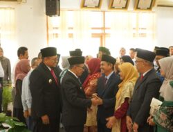 Tahun Baru, Bupati Eka Putra Lantik 65 Pejabat Baru di Tanah Datar