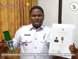 Nagari Sungayang Terima Penghargaan Desa Mandiri dari Kemendagri