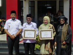 Bupati dan Ketua TP PKK Tanah Datar Peroleh Penghargaan dari Bundo Kanduang