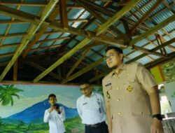 Wabup Richi Aprian Tinjau Perbaikan SD 19 Batipuh Baruah