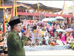 Bupati Eka Putra Hadiri Tradisi Balimau di Talang Tangah