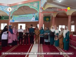 TP-PKK Sawahlunto Gelar Pesantren Ramadhan, 50 Stel Mukena Disalurkan