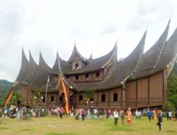 Kunjungan Wisatawan Ke Tanah Datar Meningkat, Kadis Parpora Berikan Arahan untuk Pengelola Objek Wisata