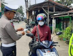 Satlantas Polres Sawahlunto Beri Reward Kepada Pengendara yang Tertib Berlalu Lintas