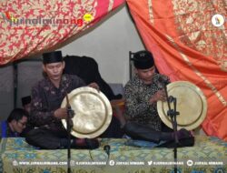 Warga Dusun Sumpahan Desa Kubang Utara Sikabu Menggelar Penampilan Seni Tradisi Salawat Dulang, Walikota Beri Apresiasi