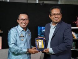 Bupati Tanah Datar Diundang Tempo Inti Media Harian Jakarta untuk Wawancara