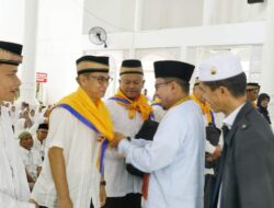 Bupati Eka Putra Lepas 336 Jemaah Haji Kab. Tanah Datar