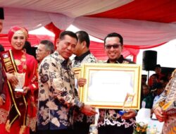 Bupati Tanah Datar Diberi Penghargaan Oleh Mentri Pertanian RI