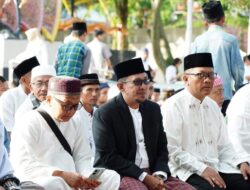 Sholat Idul Adha Hari Kedua di Lapangan Cindua Mato Cukup Ramai, Bupati dan Wakil Bupati Ikut Hadir