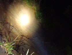 Longsor di Pariangan, Bahu Jalan Terban, Listrik Tidak Menyala