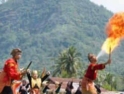 Bupati Buka Festival Pesona Nagari Tuan Khadi Padang Ganting, 3200 Lopek Dibagikan