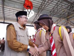 Bupati Tanah Datar Lepas Kontingen Raimuna Nasional ke XII Menuju Cibubur