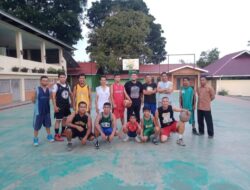 Wabup Richi Aprian Ikut Berolahraga Basket Bersama Club Laraks di SMA 1 Pariangan
