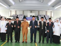 Bupati Tanah Datar Beri Motivasi Mahasiswa Baru UIN Batusangkar pada Acara PBAK