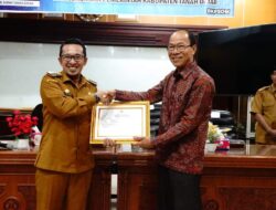 Bupati Tanah Datar Lepas 106 Orang ASN Masuki Usia Pensiun, Ini Pesannya